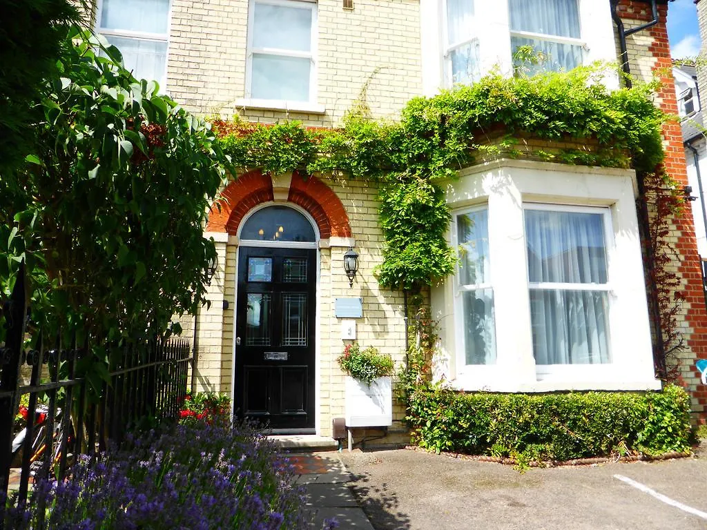 ****  캠브리지 Lynwood House B&B 영국